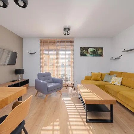 Citystay Wroblewskiego Apartament Z Parkingiem! Łódź Esterno foto